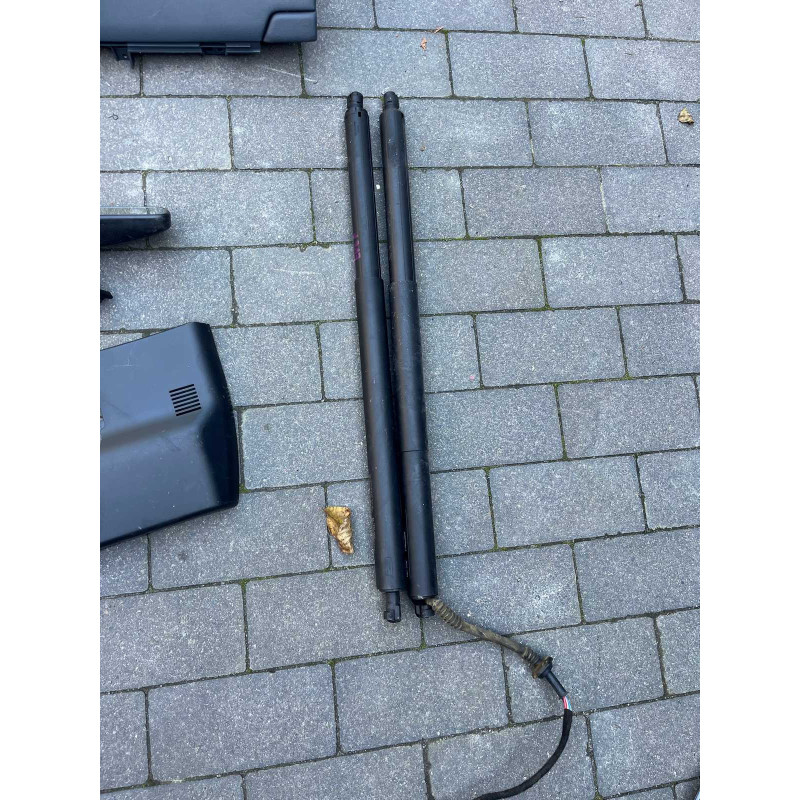 Амортизатор кришки багажника Kia EV6 81831-CV100 | 81841-CV100