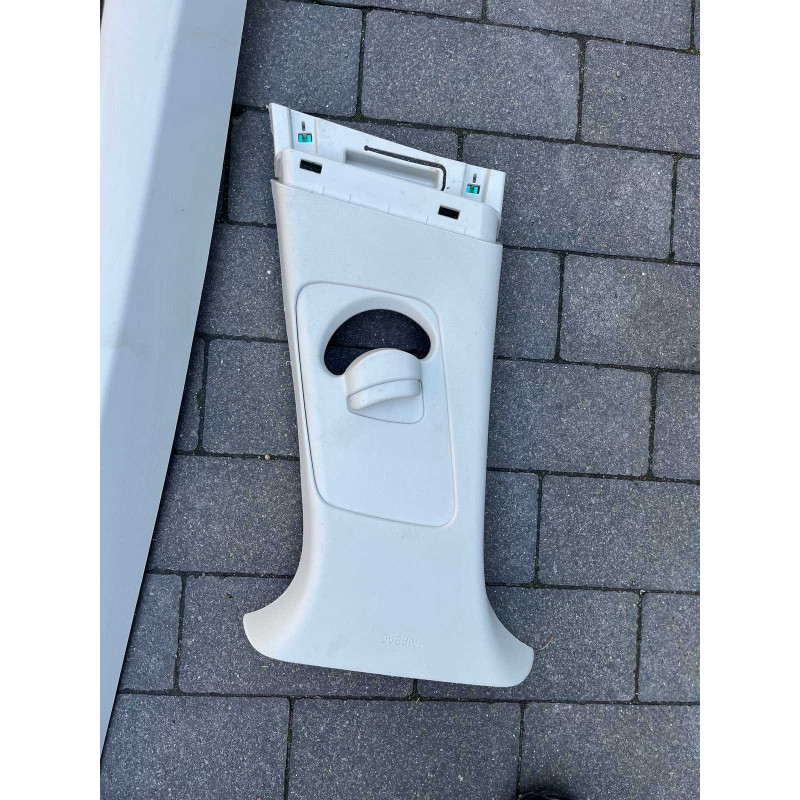 Накладка стійки салона ліва Kia EV6 85830CV000