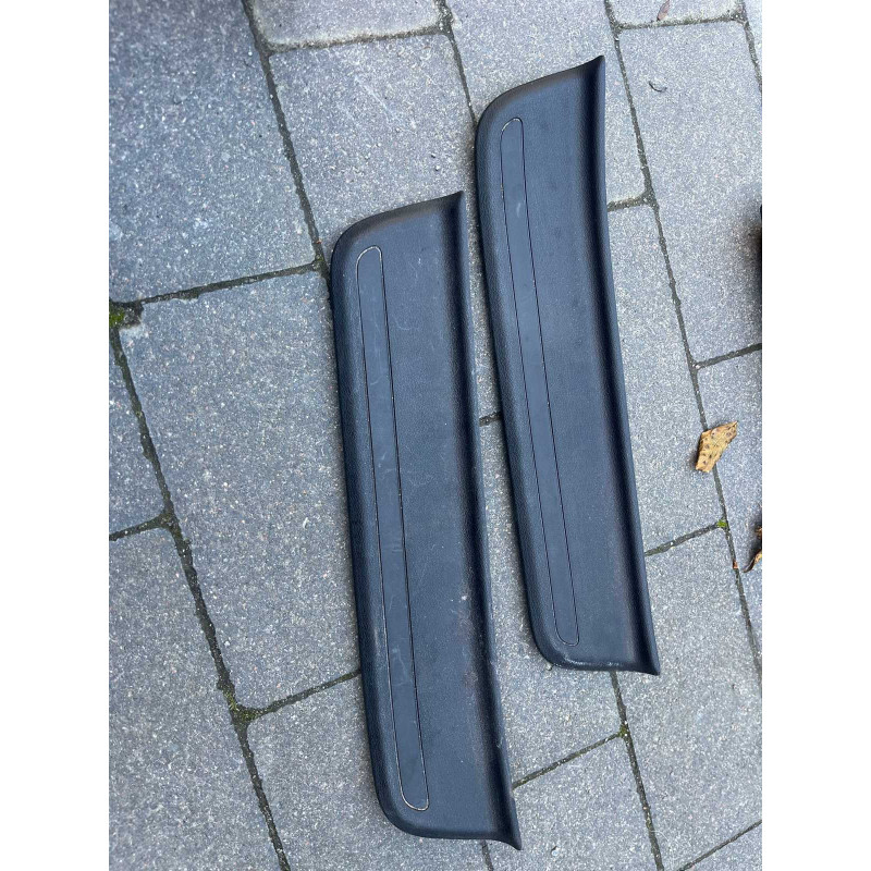 Накладка порога права Kia EV6 85887CV500