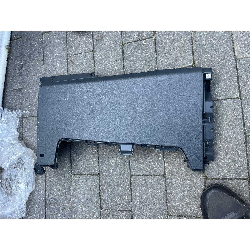 Накладка під бардачком Kia EV6 84761-CV000