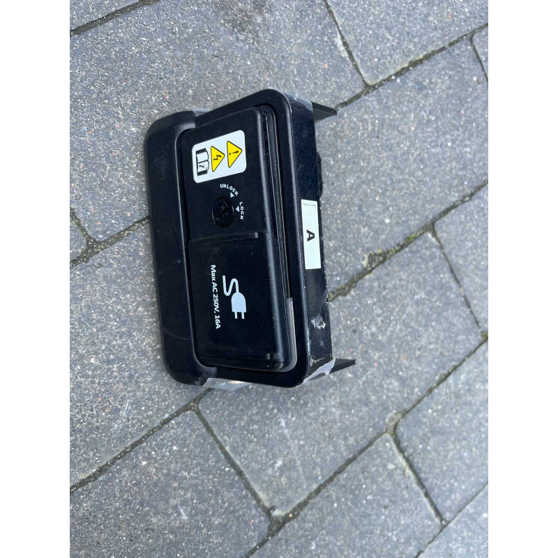 Розетка Kia EV6 95190CVZA0