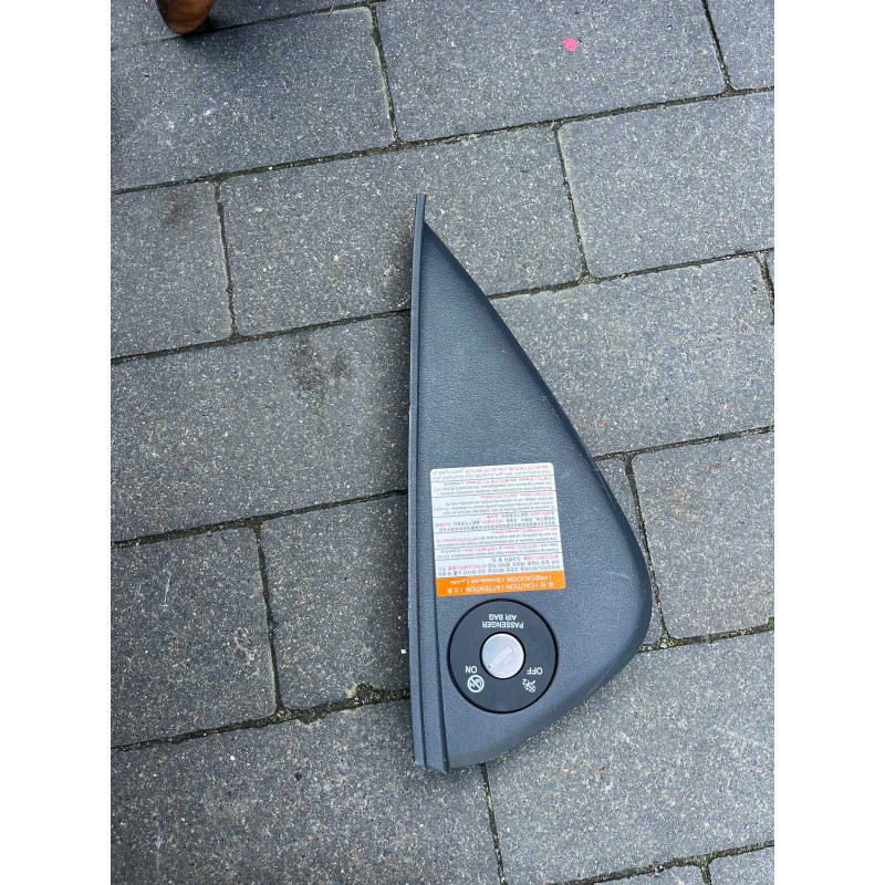 Накладка з замком Kia EV6 84786CV000