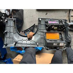 Накладка колін водія Kia EV6 84751-CV000