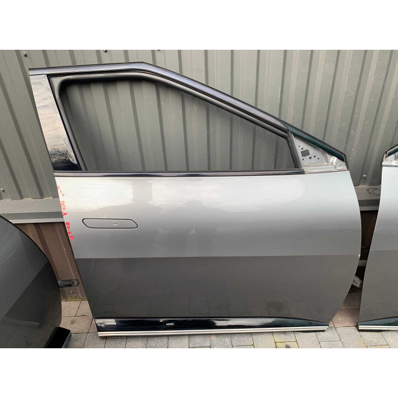 Двері передні праві Kia EV6 76004CV000